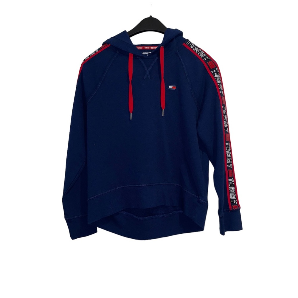 Tommy Hilfiger woman’s cropped sweater